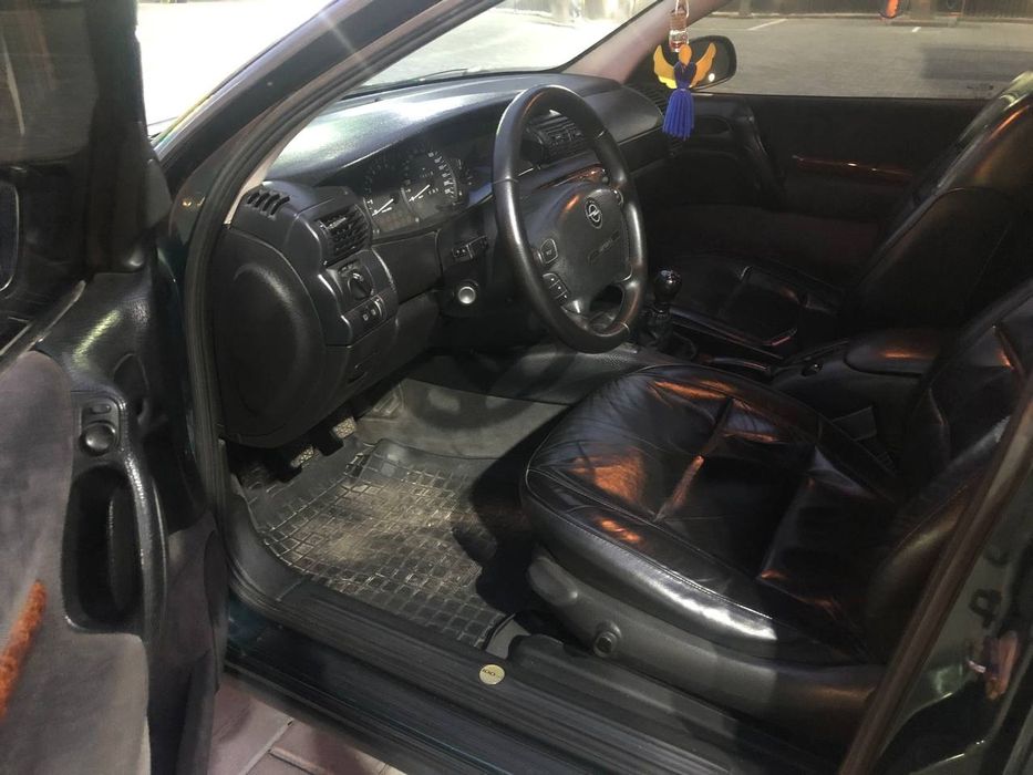 Продам Опель Омегу 1999 року