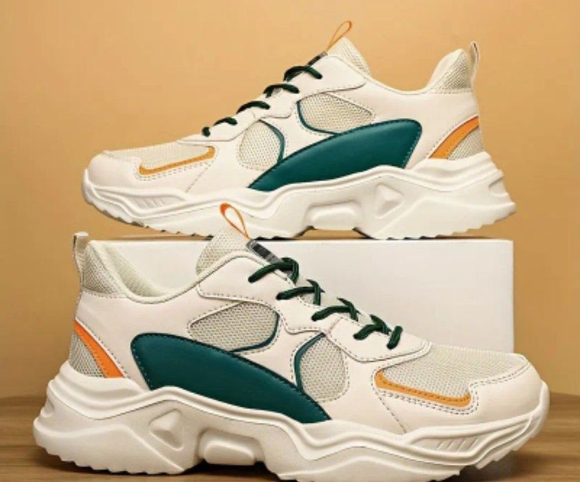 Кросівки чоловічі УНІВЕРСАЛЬНІ розмір 41- 25.8-26см