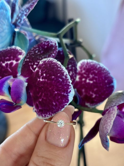 Pierścionek zaręczynowy z brylantem W.KRUK z certyfikatem i pudełkiem