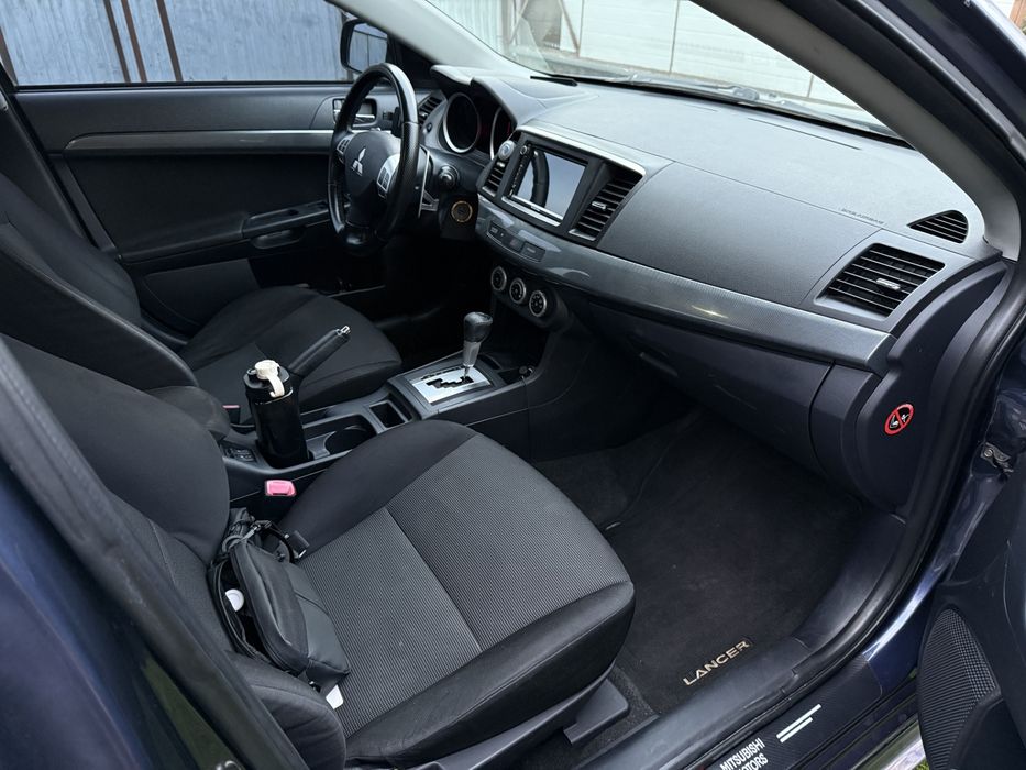 Mitsubishi Lancer X 10