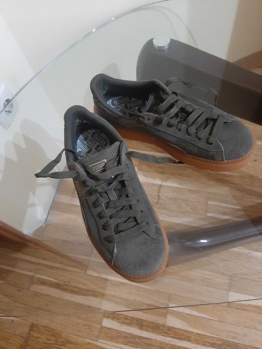 кросівки puma  жіночі 40,5 оригінал замша