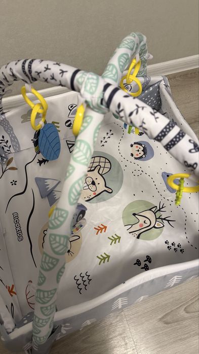 Килимок Ricokids з дугами та іграшками