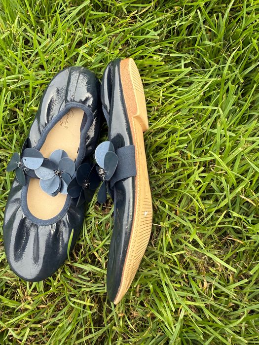 Zara_baletki Lakierowane Z Kwiatkami ,rozmiar 30