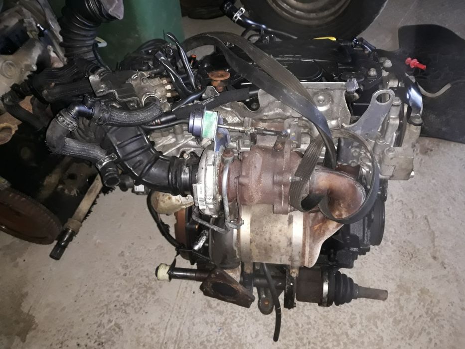 Renault Trafic Vivaro silnik kpl 2.0dci M9R 782 780