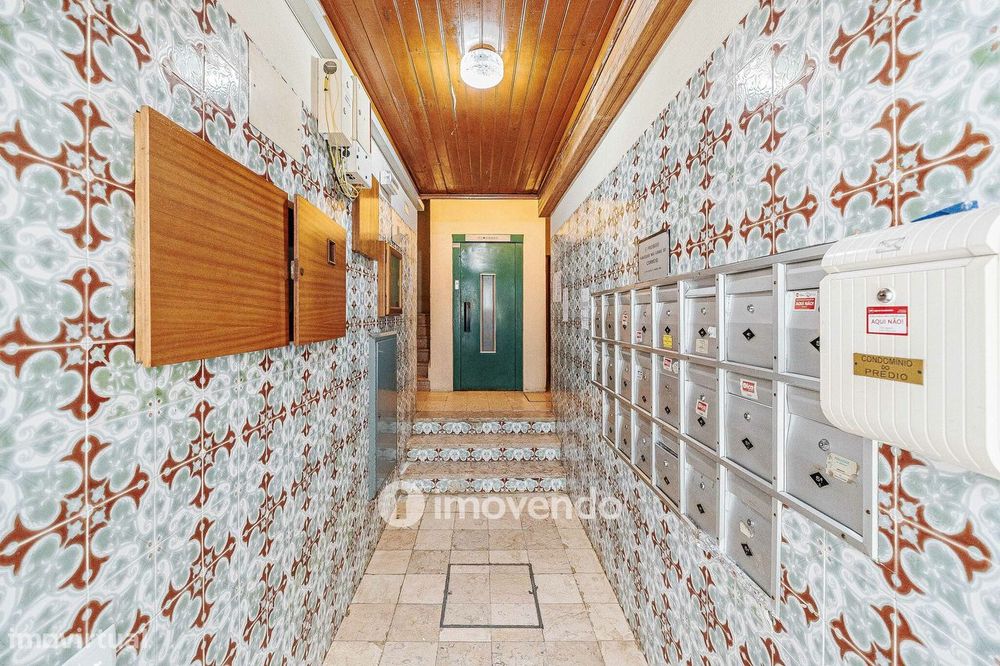 Apartamento T1 totalmente renovado, com varanda, na Sobreda