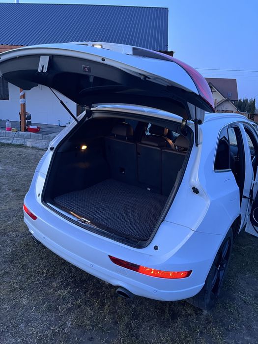 Audi Q5 2015 БЕЗ ДТП  Повністю обслужене та доглянуте авто.