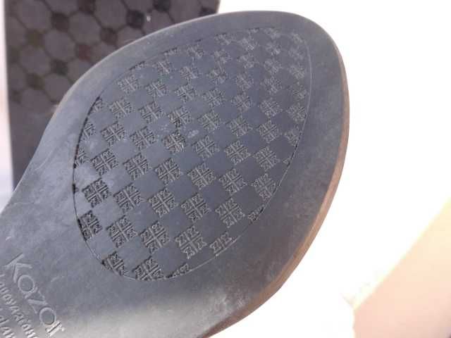 Kazar skórzane lakierki sandałki koturn 35