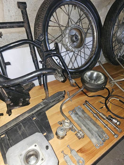 Części Romet Chart lampa wahacz kolo kanapa stopka licznik tlumik zmd