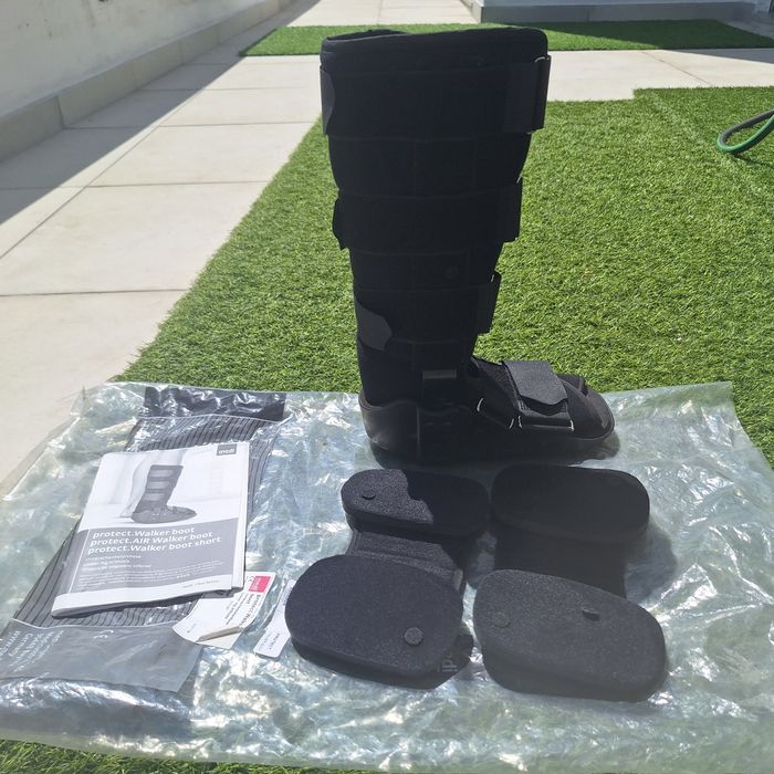 Bota Ortopédica Medi Protect Walker Boot Tamanho S – Como Nova