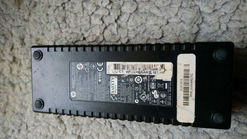 Zasilacz do komputera 19,5V i 6,9A