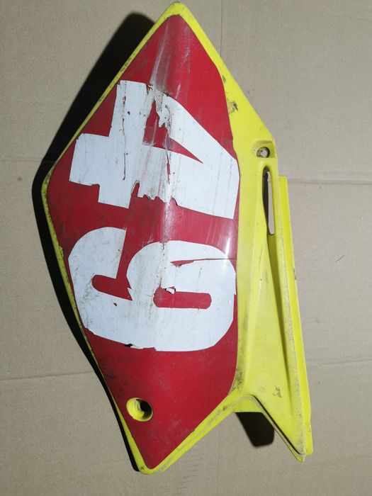 Suzuki RMZ 450 osłona owiewka bok tył prawy panel obudowa
