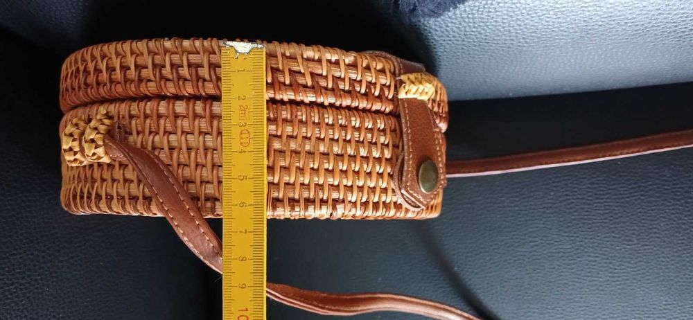 Продам сумку из ротанга
