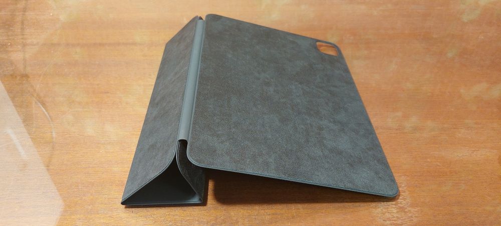 Чехол для планшета Apple Smart Folio for iPad Pro 11" (1st/2nd/3rd/4th gen) Black (MJM93ZM/A)