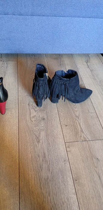 Botki czarne na obcasie