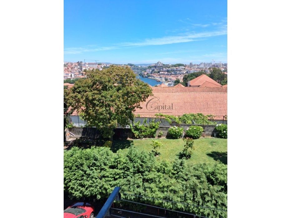 Apartamento T3+1 Com Fantastica Vista Sobre O Douro, Uma Box (3 Lug... — Canidelo, Porto