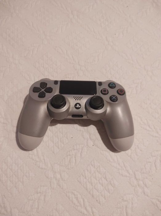 Controle cinza PS4