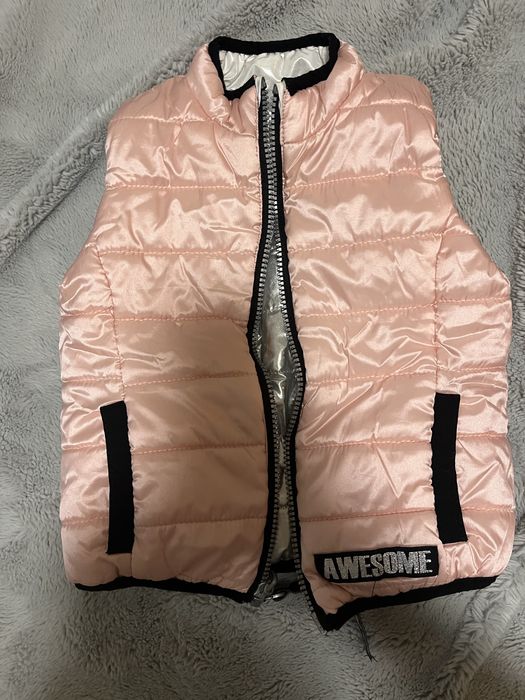 Продам жилетку на два боки для дівчинки