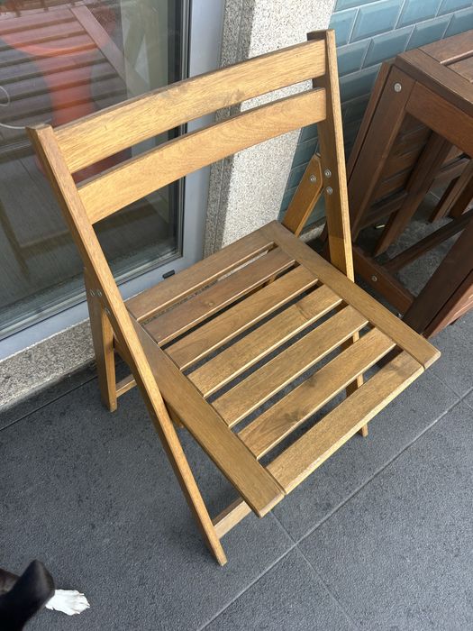 Cadeiras de madeira Ikea