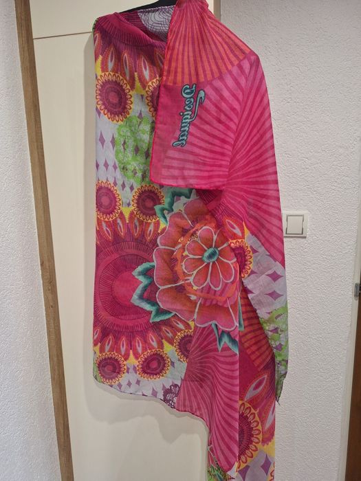 Desiqual duży damski szal