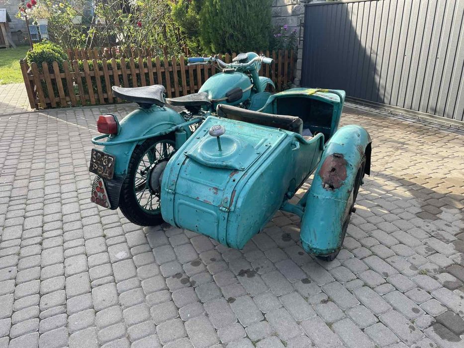 Продам  Мотоцикол Урал з  каляскої