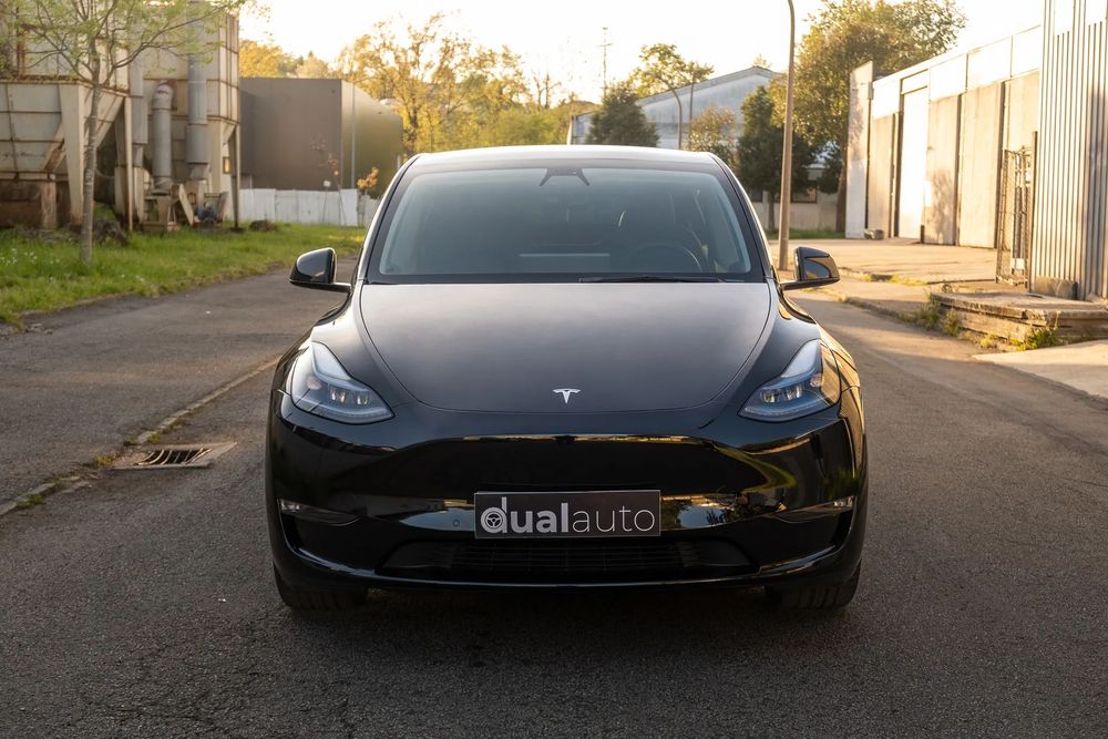 Tesla Model Y Long Range Dual Motor AWD