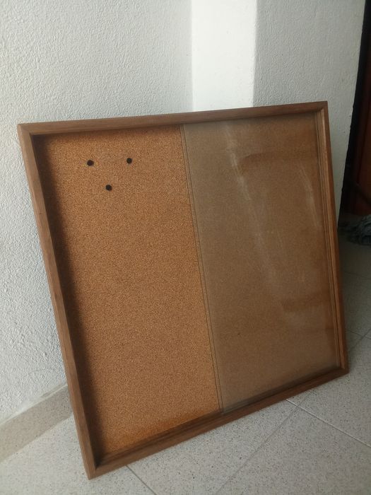 Quadro expositor de mensagens