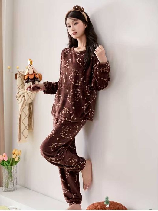 Піжама тепла плюшева hello kitty хелоу кітті на дівчинку