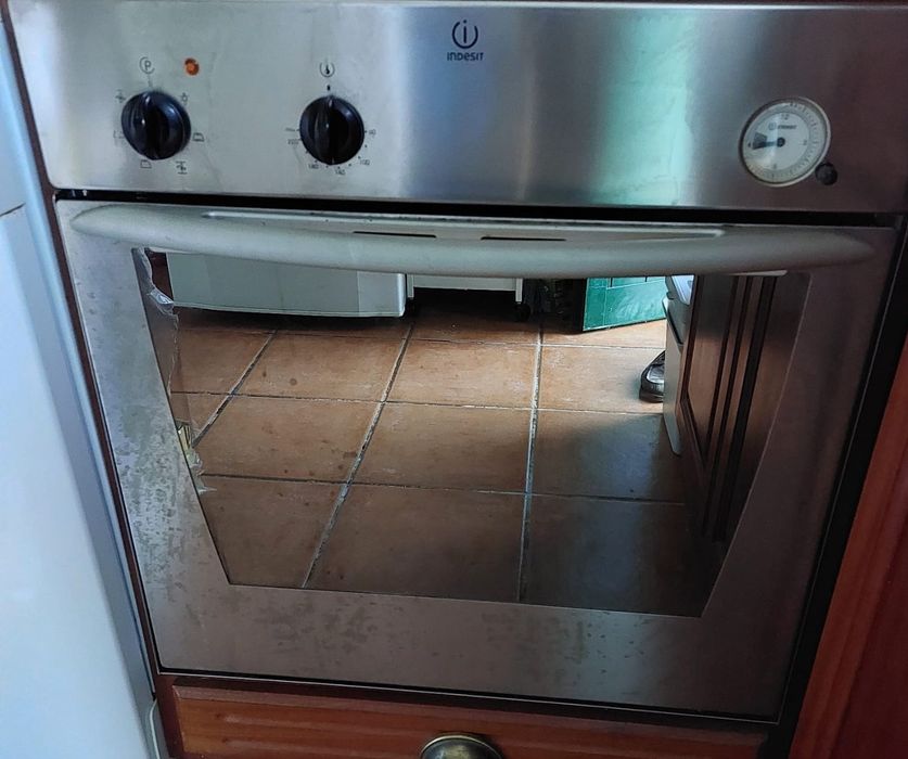 Forno de encastrar - INDESIT