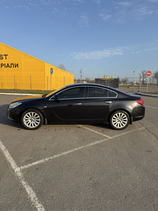 Опель инсигния 2009