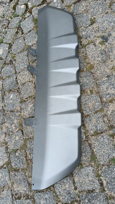 Difusor de parachoques Toyota Hilux 2018