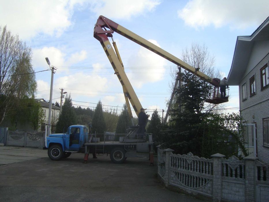 Автовишка Бровари. Оренда автовишки Бровари по району (067) 441 30 25.