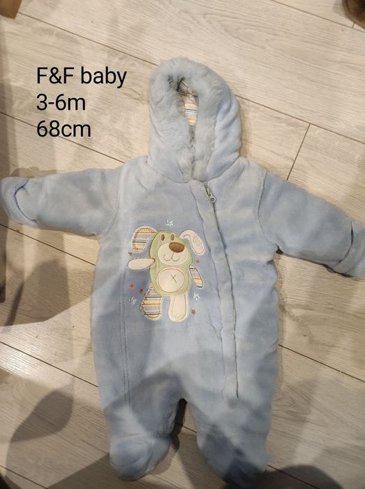 Kombinezon niemowlęcy