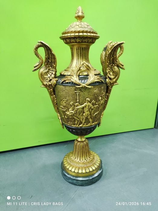 Ânfora grande em Bronze e Pedra Mármore Neo Clássica  60 cm  peça únic