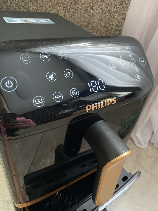 Аерофритюрниця Philips RapidAir NA462