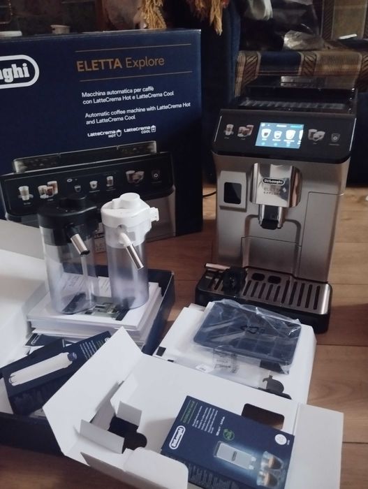 Кавомашина DeLonghi Eletta Explorer ecam 450.55.s