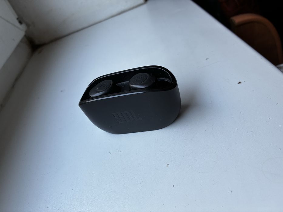 Навушники JBL  Tune 320 (правий не робочий/під ремонт)