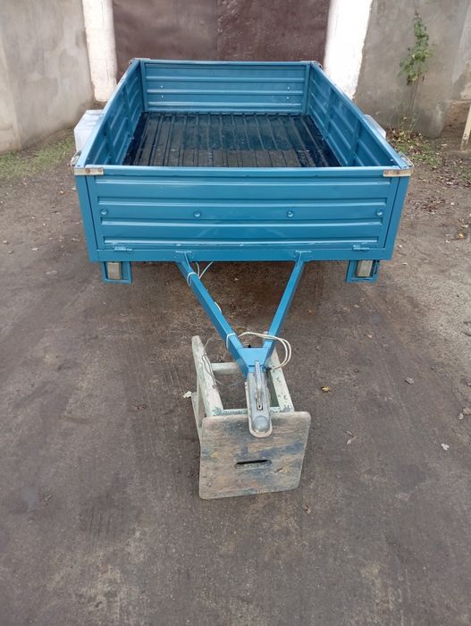 Продам легковой прицеп Спутник