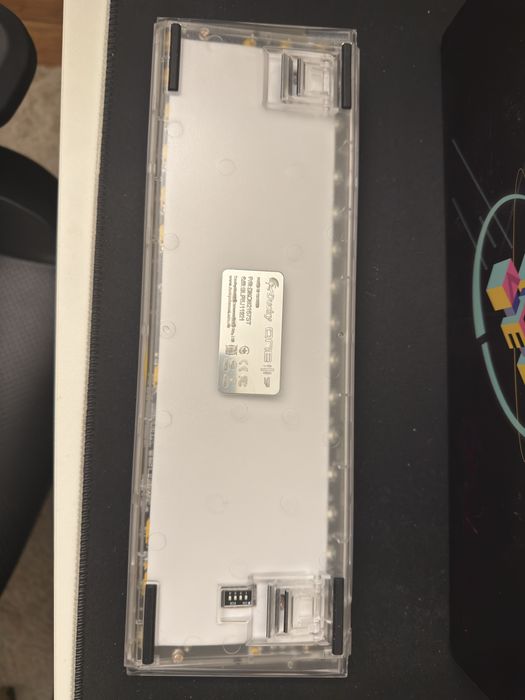 Teclado Mecânico Ducky ONE 3 Aura White SF 65% MX Blue  Hot Swapable