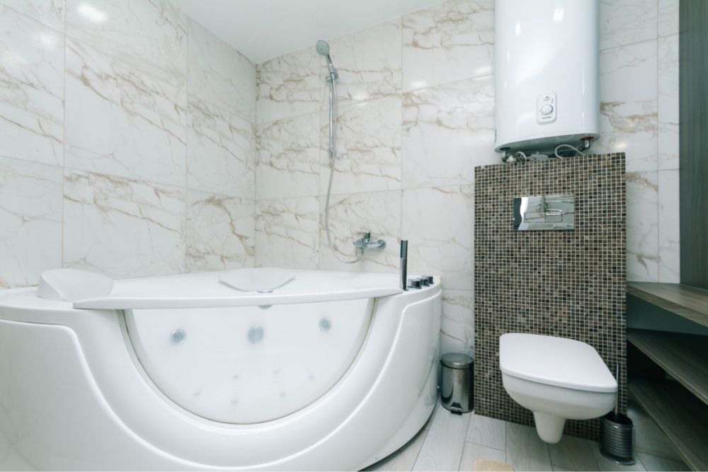 Посуточно, двухкомнатная  , центр , Гуливер , бульвар Леси Украинки 10