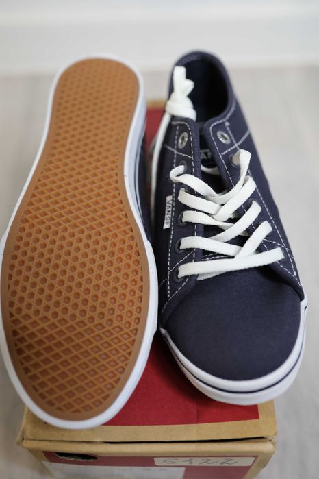 buty Vans VN-0 UDO7HL r. 35 22cm z metka