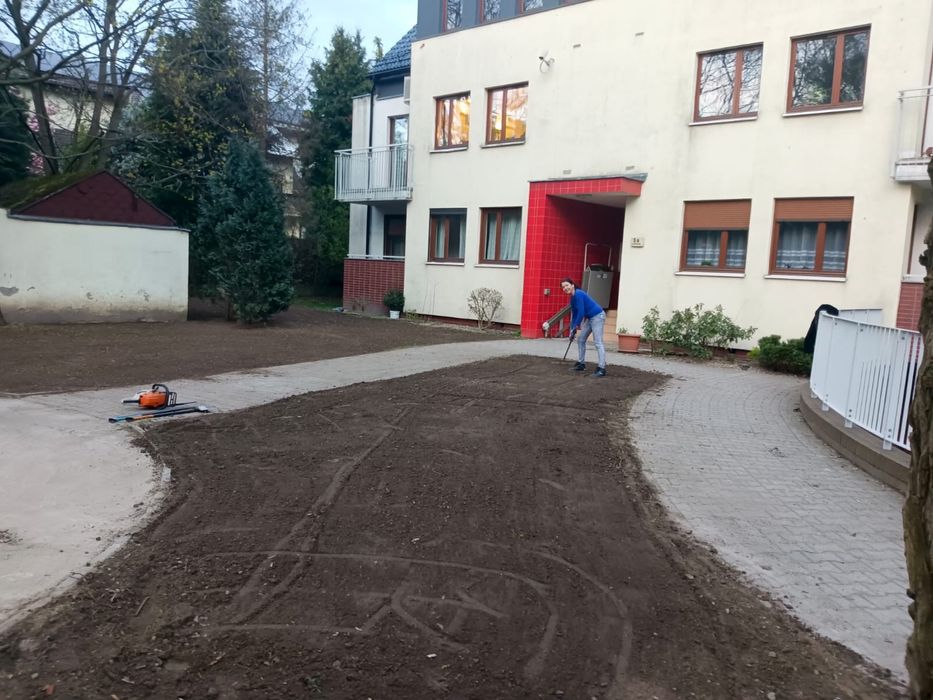 Zakladanie ogrodow od podstaw,pileg i obsluga istniejacych .Wroc+100km