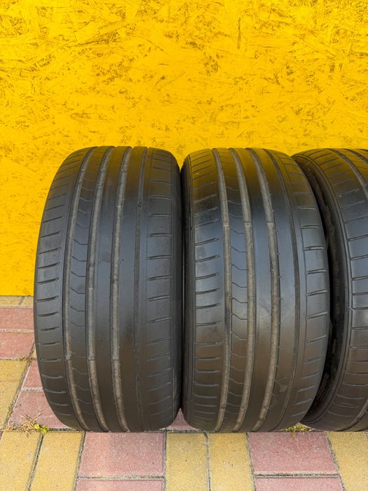 Шини Резина 225.35 R19 Dunlop Літо