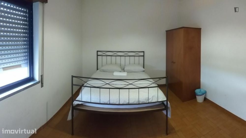 Quarto - localizado em Lisbon