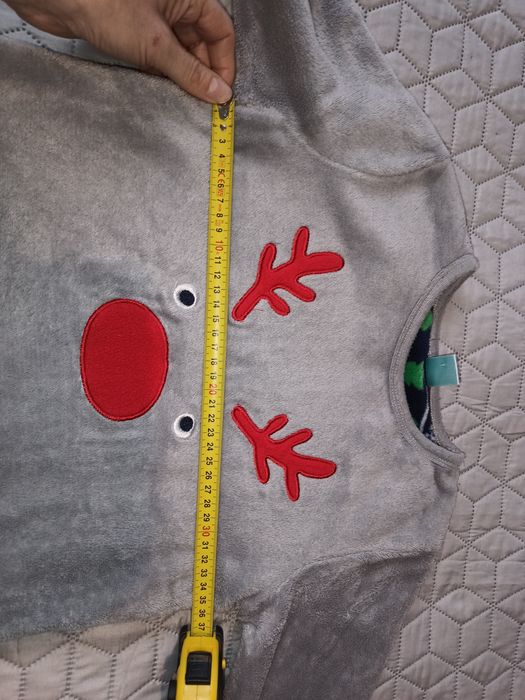 Piżama chłopięca świąteczna r.122/128 cm.