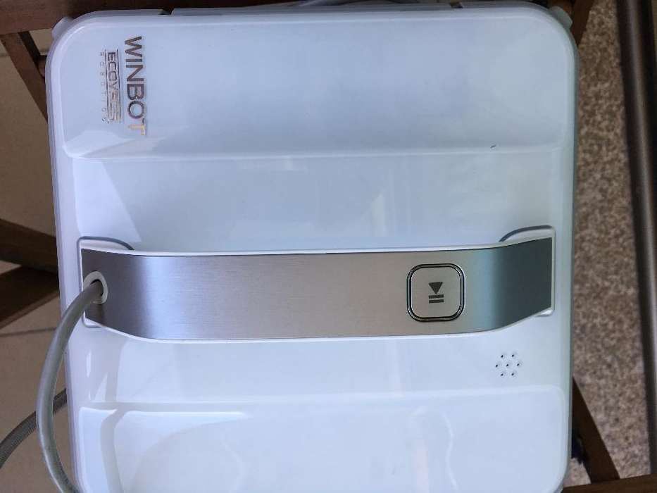 Máquina de Limpeza Vidros Ecovacs 850