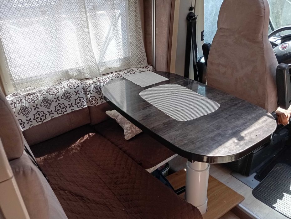 autocaravana semi nova