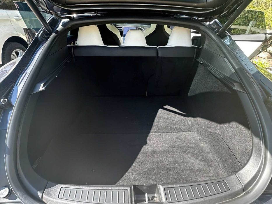 Tesla Model S P100D      2017