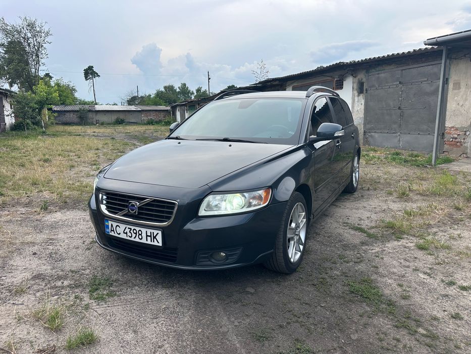 Вольво V50 2.0 дизель. автомат