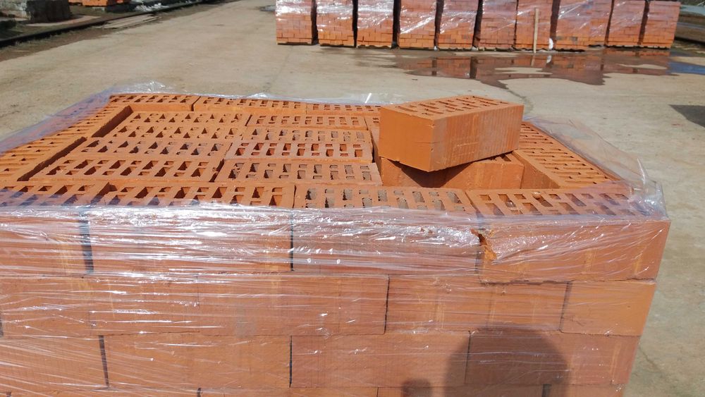 Цегла півторачка,потовщена 1,35.Доставка по Львівській обл