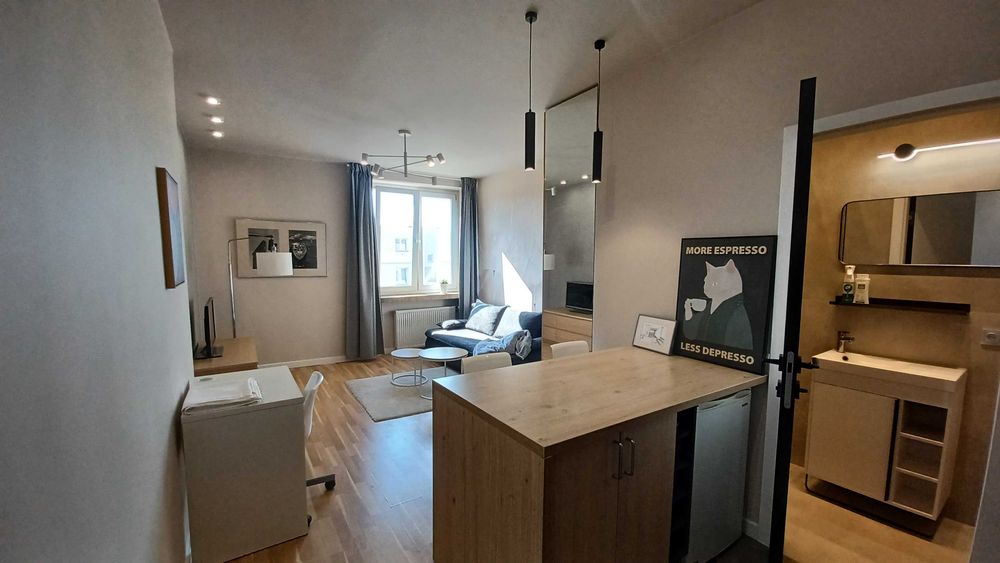 Słoneczna kawalerka, mieszkanie w centrum Gdyni, po remoncie, od zaraz